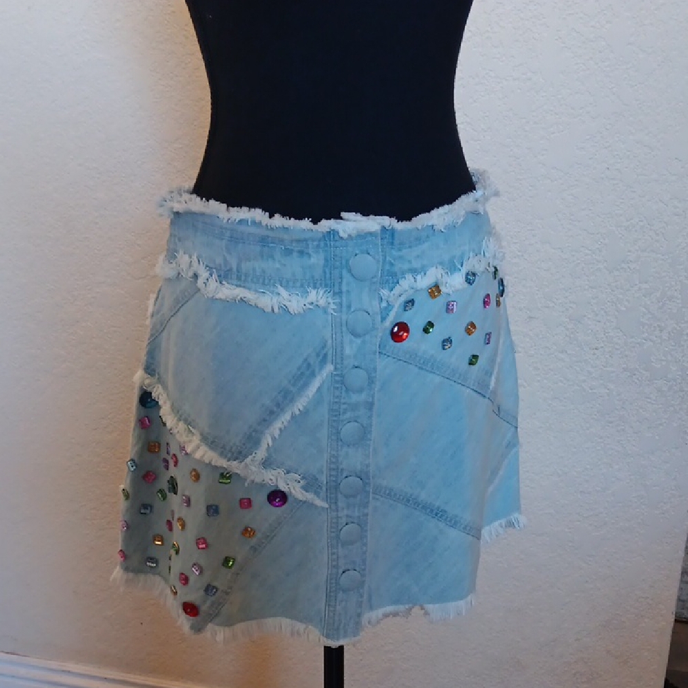 NWT LoveShackFancy Jean Skirt With Embellishments Size 6 Msrp $325
